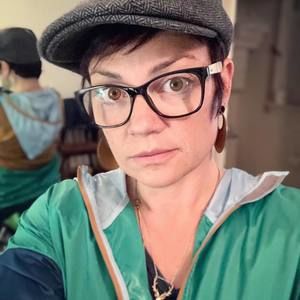 Meet your Posher, Becky